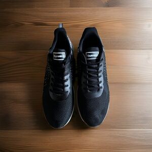 Men 10 Air Athletic Running Tennis Shoes Lightweight Black White Knit Sneakers